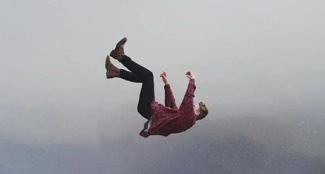 Co oznacza sen o spadaniu