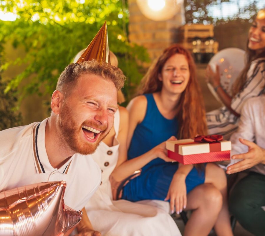 Śmieszne życzenia urodzinowe dla faceta